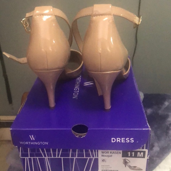 High Heels - Picture 3 of 3